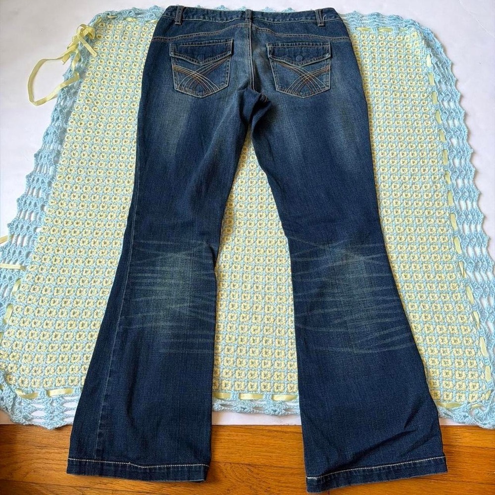 Mossimo Supply Co Low Rise Flare Jeans Medium Wash Whiskered Y2K Size 9 - Picture 5 of 6